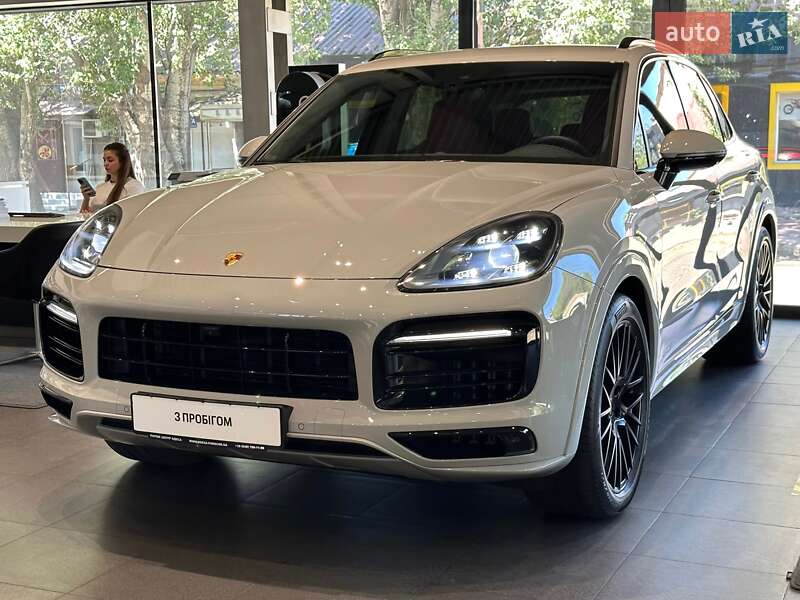 2021 porsche cayenne