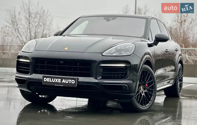 2022 porsche cayenne