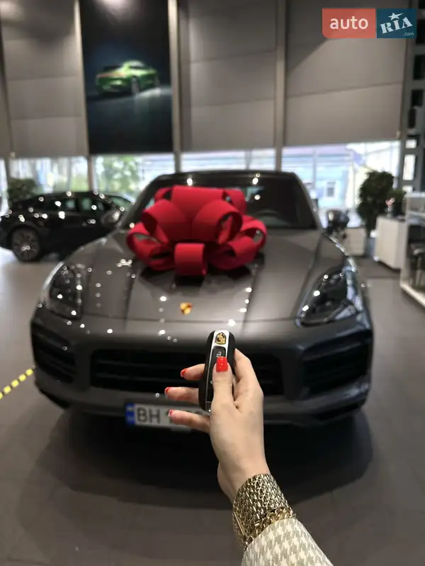 2022 porsche cayenne
