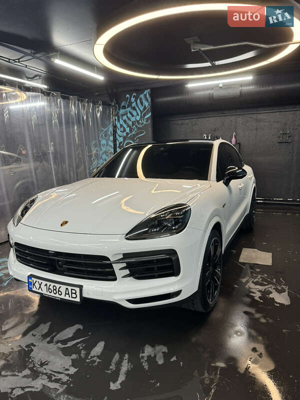 2022 porsche cayenne