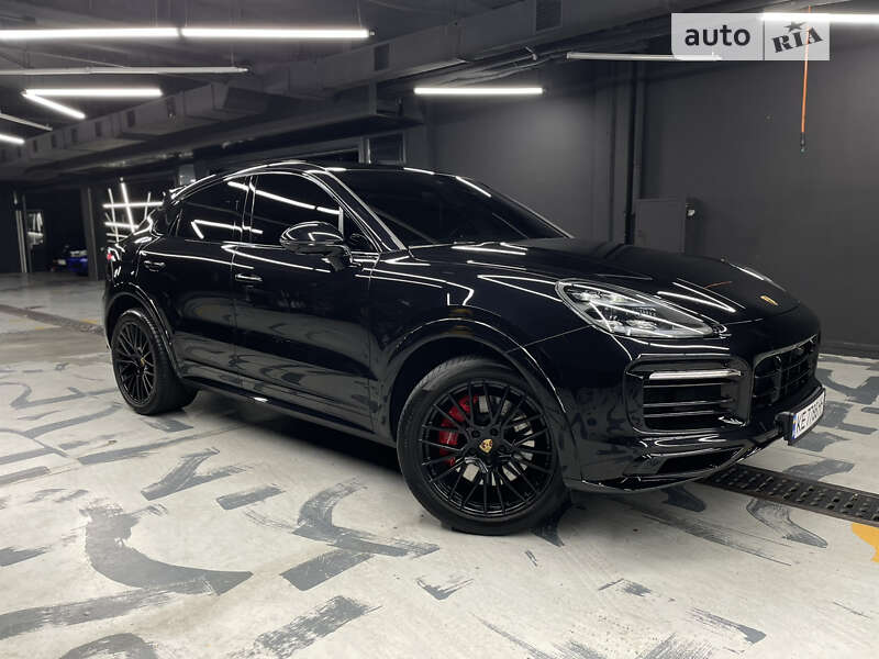 2022 porsche cayenne
