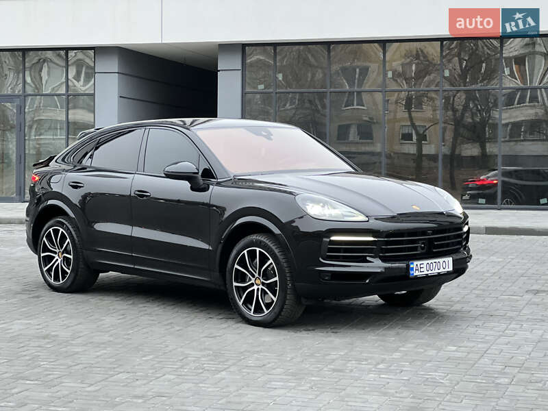 2022 porsche cayenne coupe