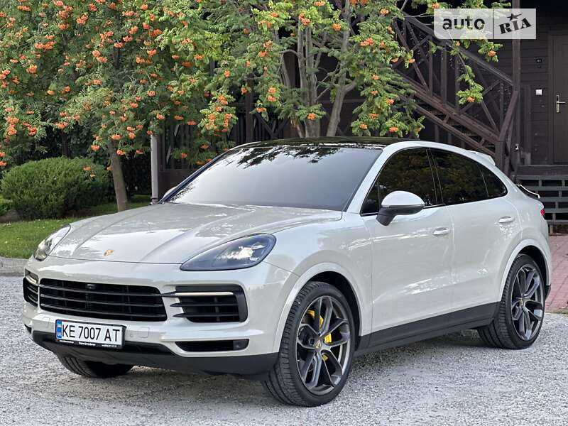 2022 porsche cayenne
