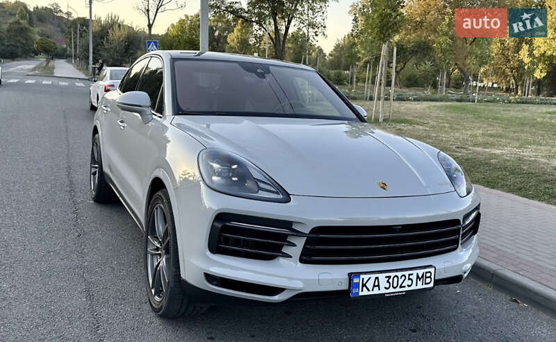 2022 porsche cayenne