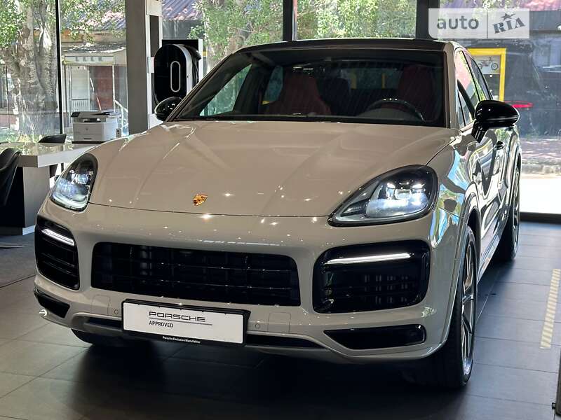 2022 porsche cayenne