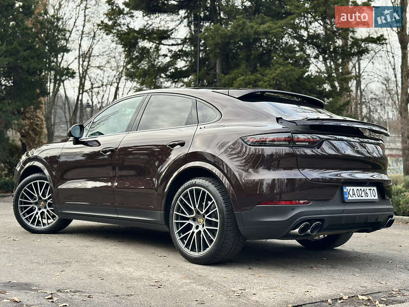 2022 porsche cayenne