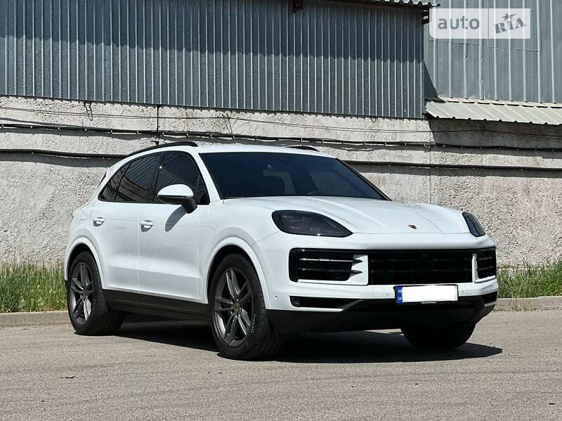 2023 porsche cayenne