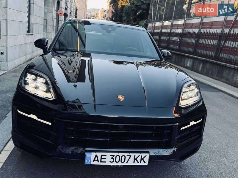 2023 porsche cayenne
