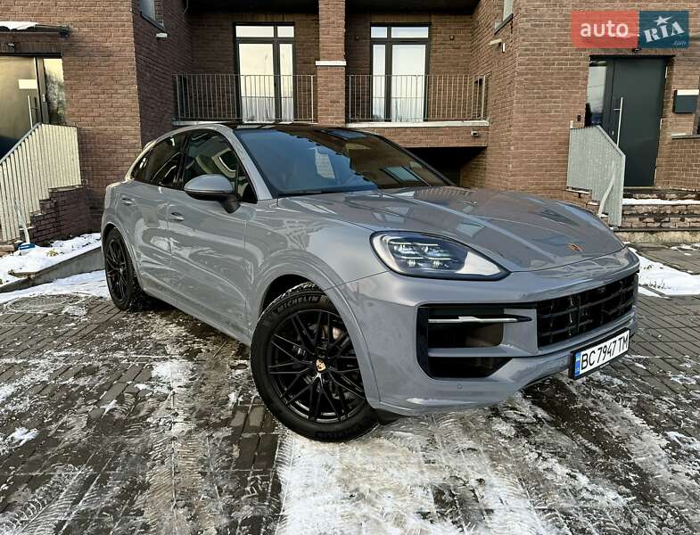 2023 porsche cayenne