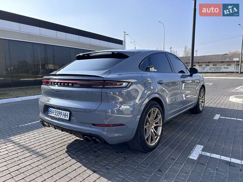 2023 porsche cayenne
