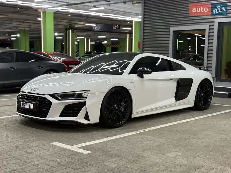 2017 audi r8