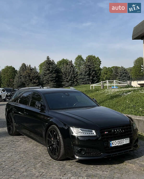 2017 audi s8