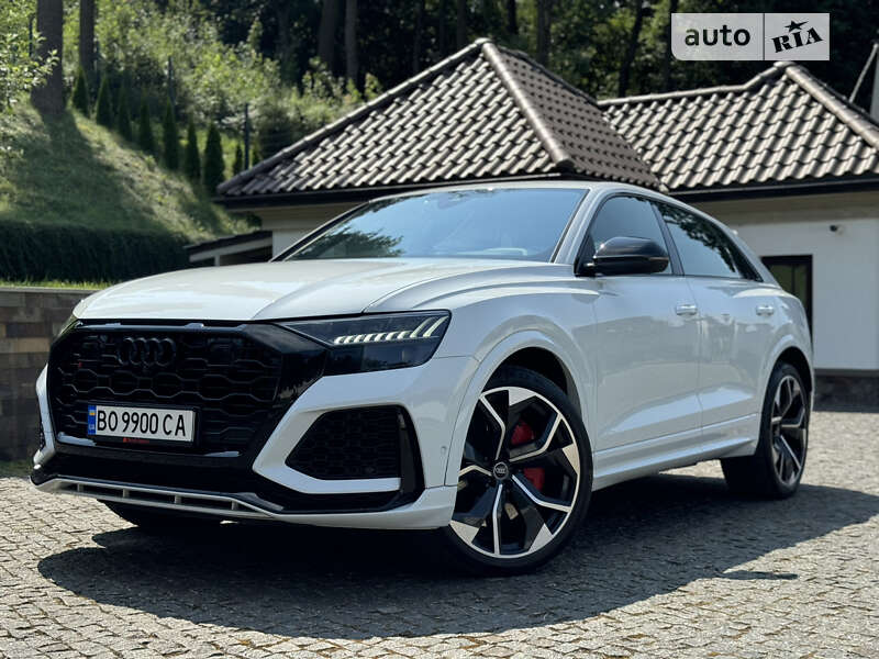 2021 audi rs q8