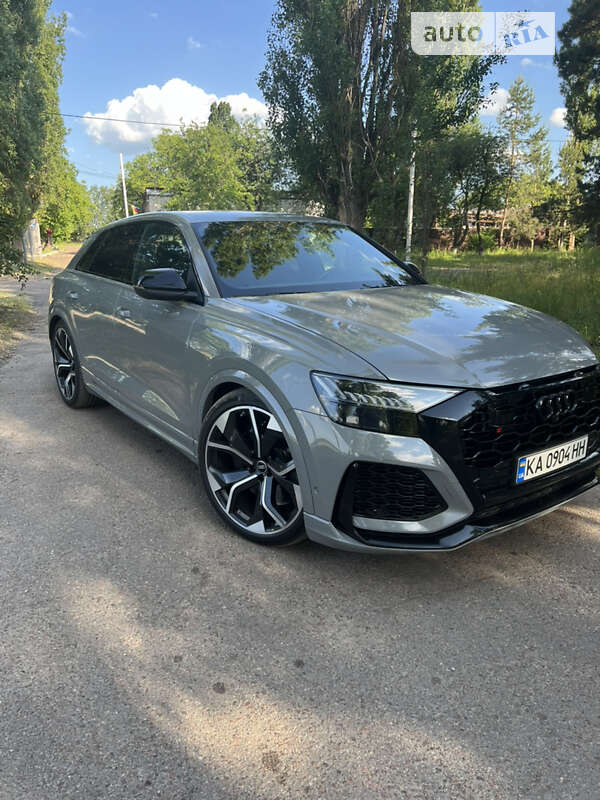 2022 audi rs q8