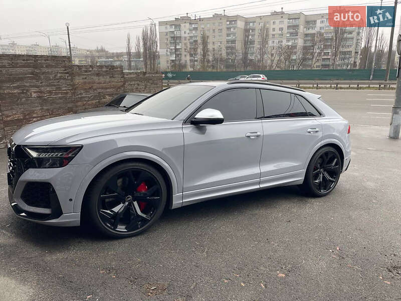 2021 audi rs q8