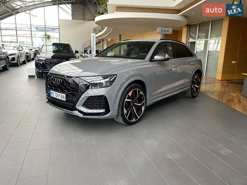 2023 audi rs q8