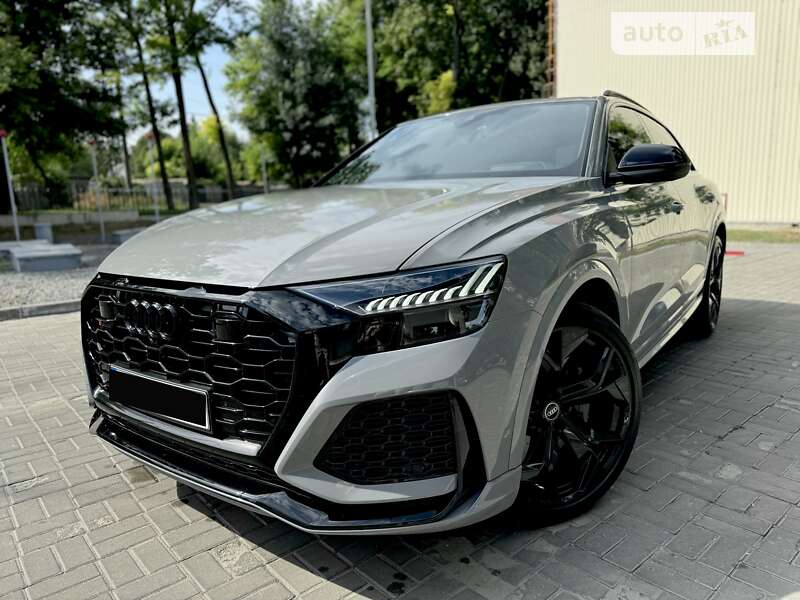 2023 audi rs q8