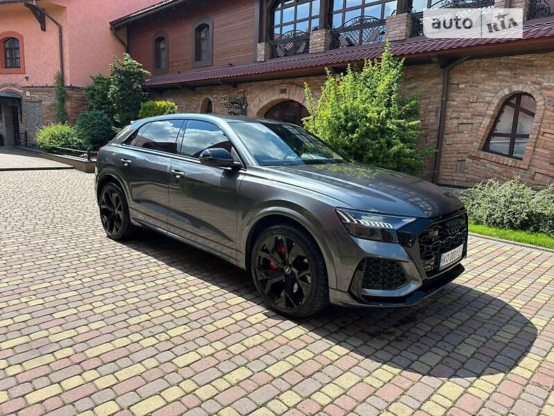 2020 audi rs q8