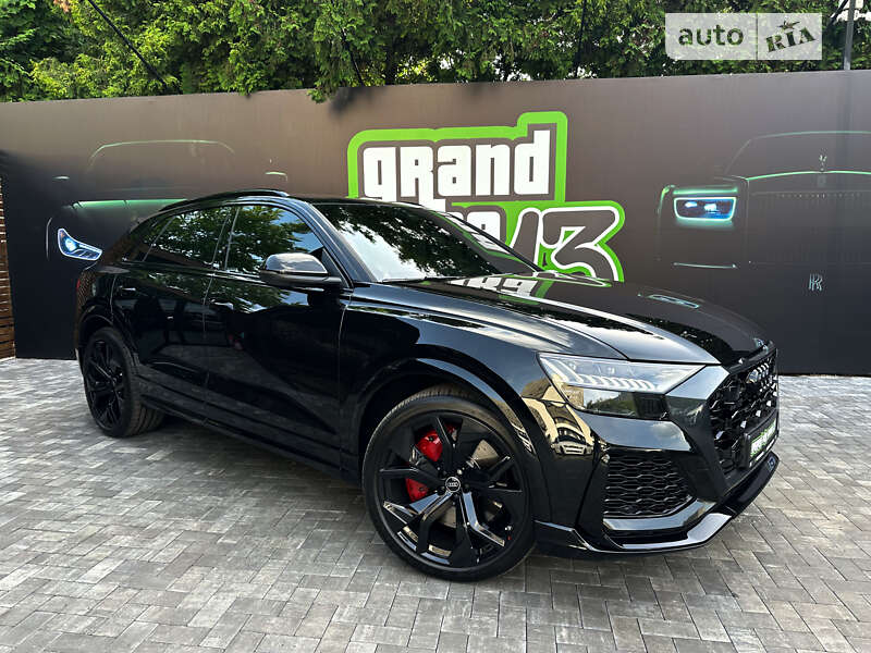 2023 audi rs q8
