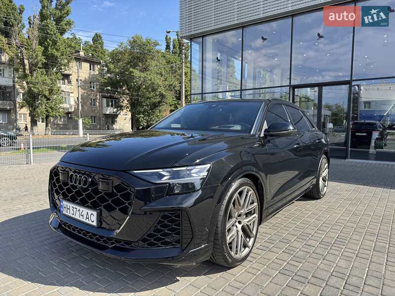 2025 audi rs q8