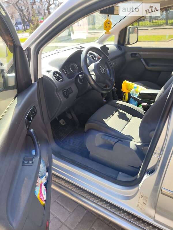 2012 volkswagen caddy