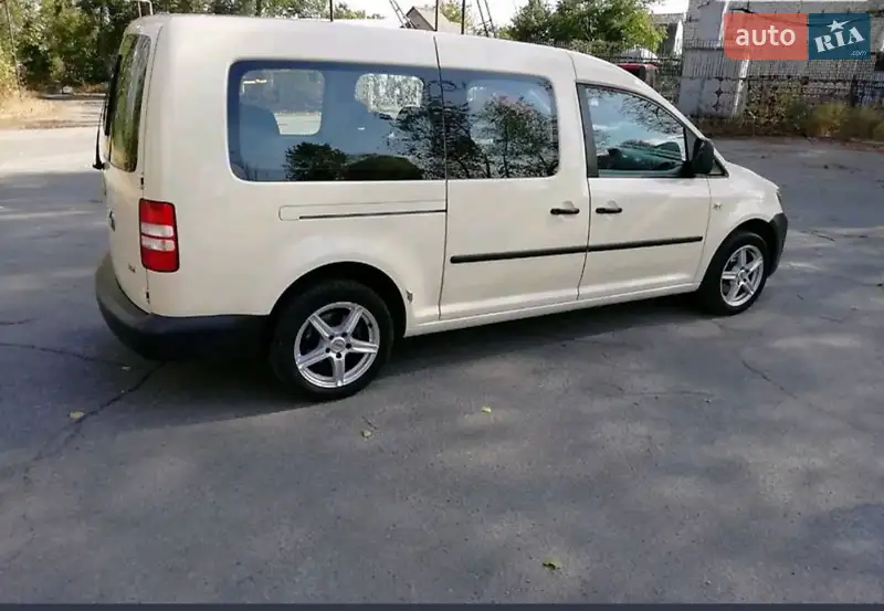 2011 volkswagen caddy