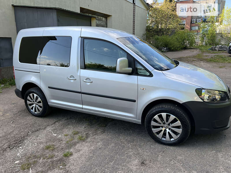 2011 volkswagen caddy