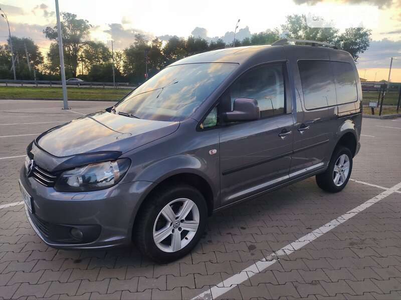 2012 volkswagen caddy