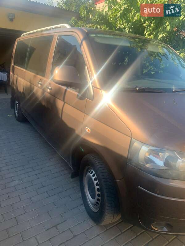 2010 volkswagen caravelle