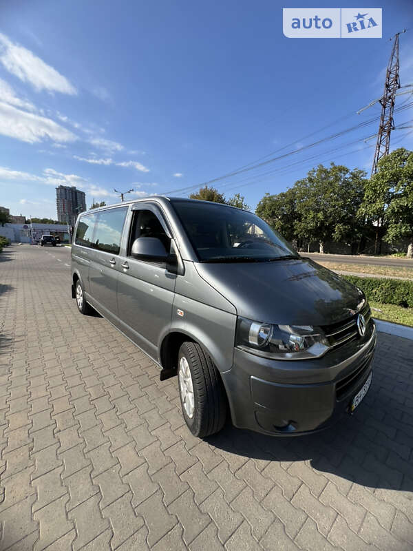 2011 volkswagen caravelle