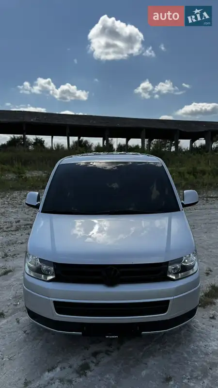 2011 volkswagen caravelle