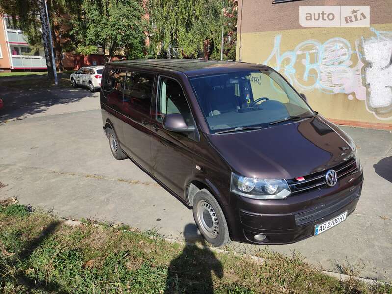 2012 volkswagen caravelle