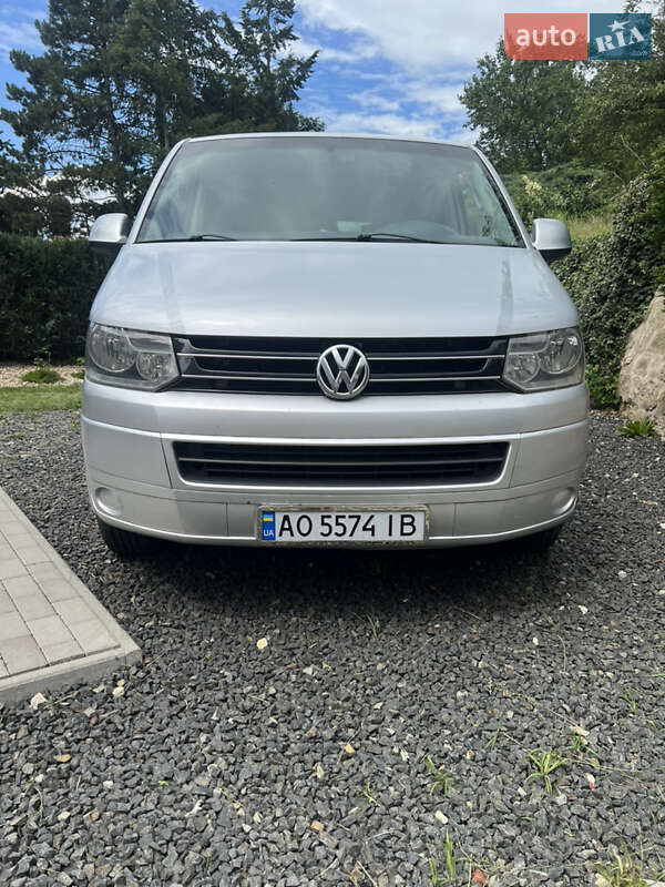 2012 volkswagen caravelle