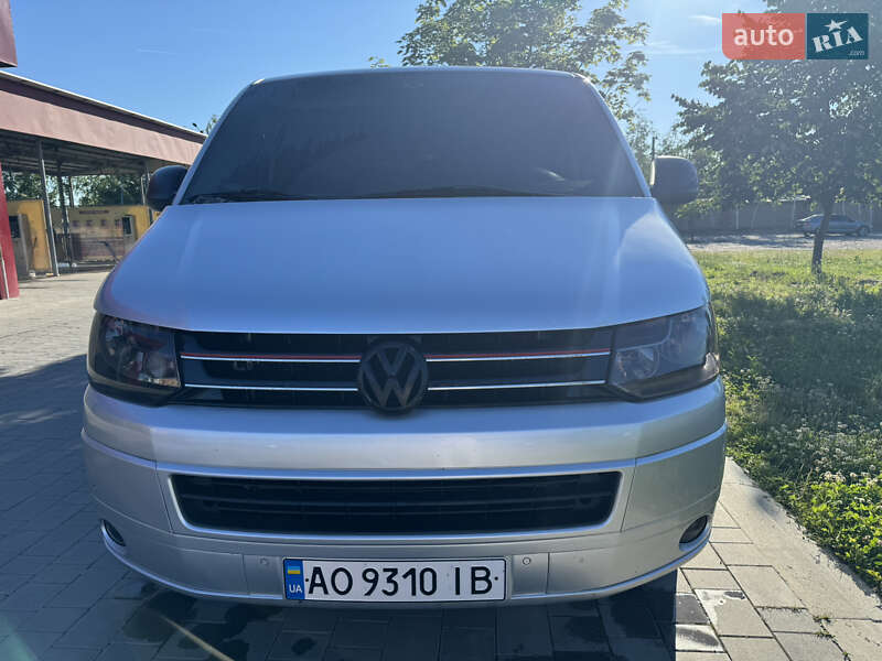 2012 volkswagen caravelle