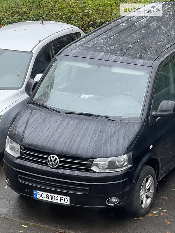 2012 volkswagen caravelle