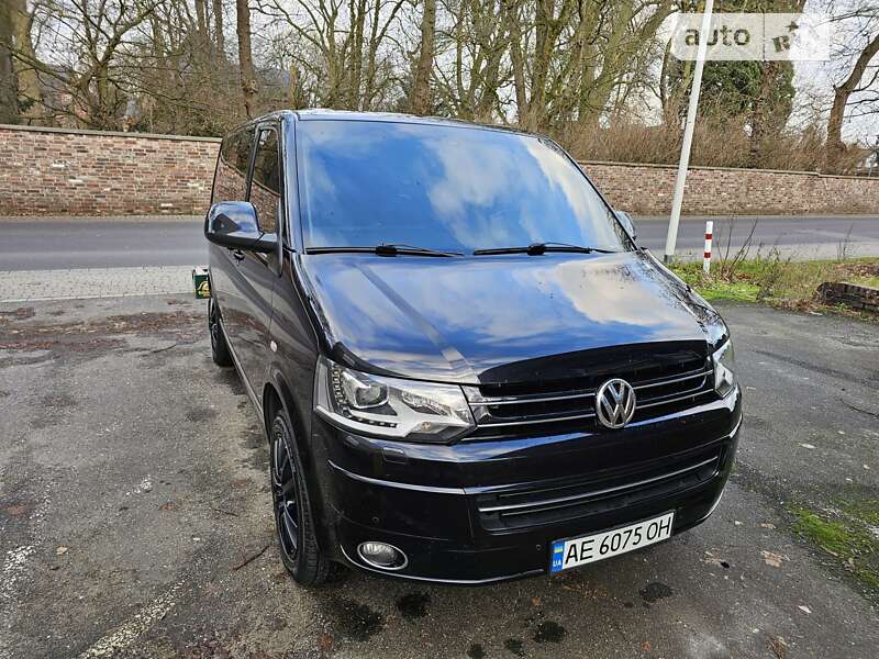 2012 volkswagen multivan-