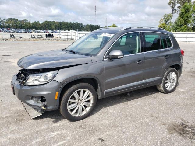 2016 VOLKSWAGEN Tiguan