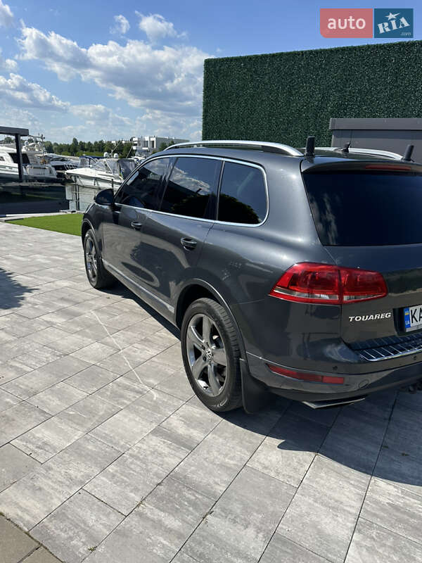 2010 volkswagen touareg