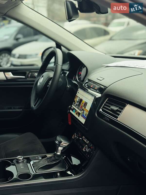 2011 volkswagen touareg