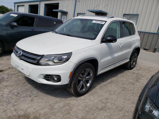 2017 VOLKSWAGEN Tiguan