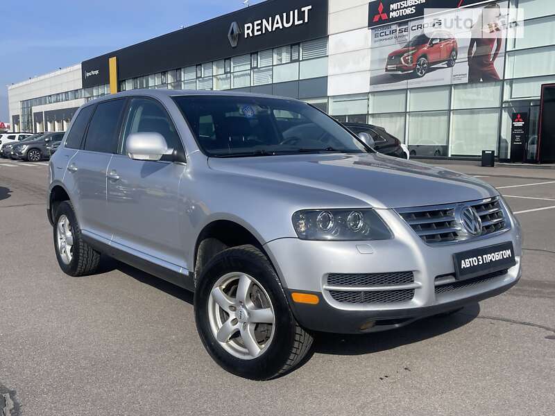 2005 VOLKSWAGEN Touareg