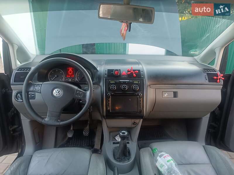 2004 volkswagen touran