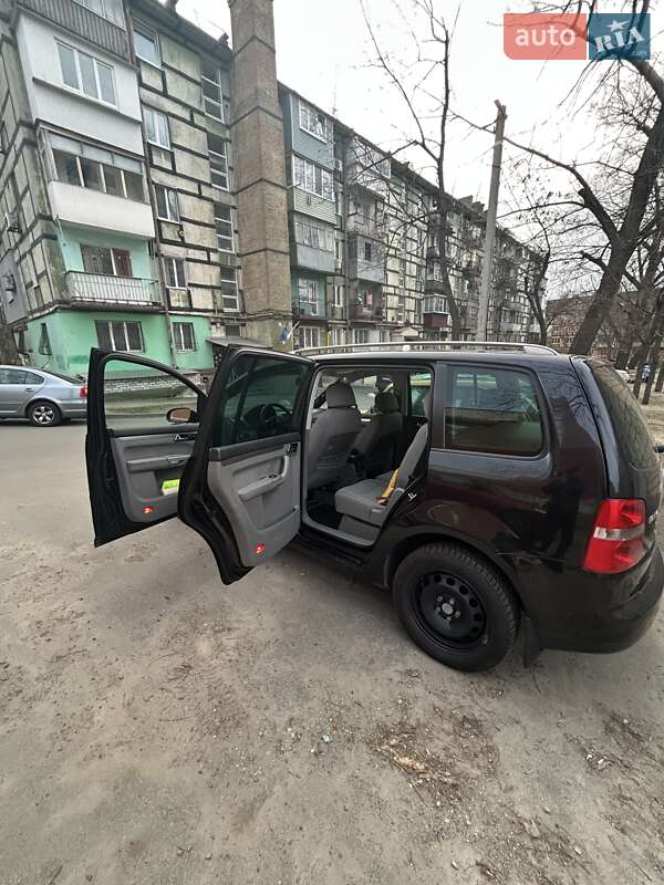 2004 volkswagen touran