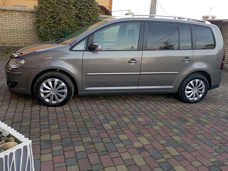 2009 volkswagen touran