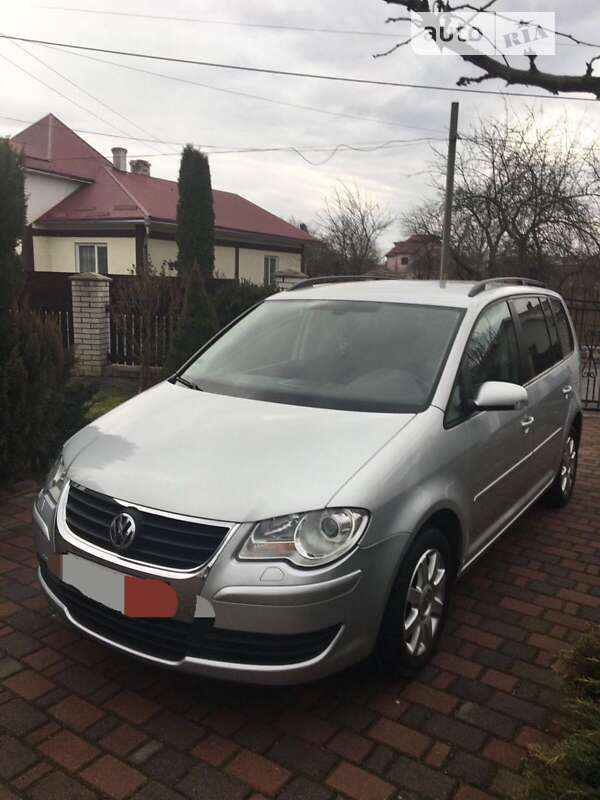 2009 volkswagen touran