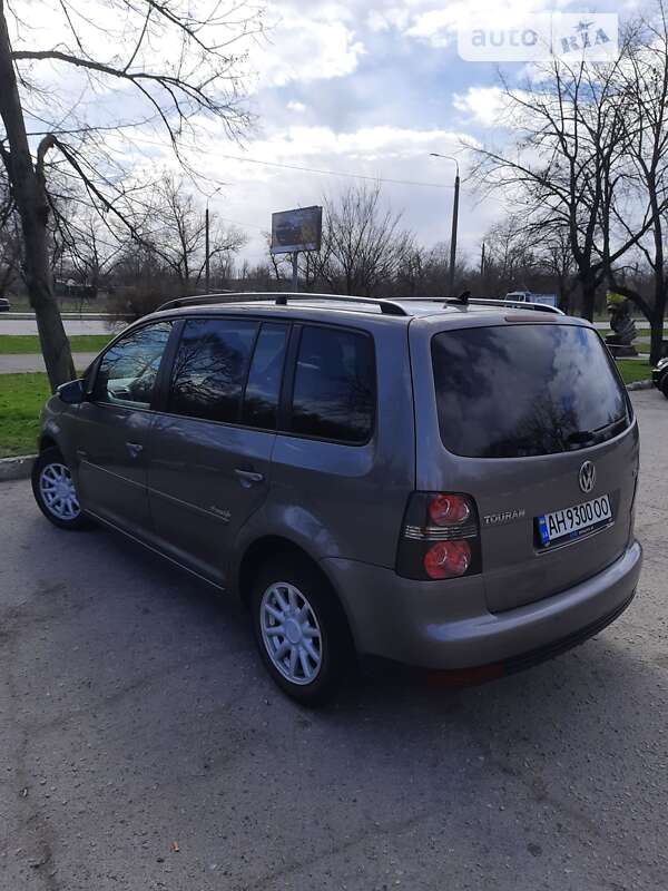 2010 volkswagen touran