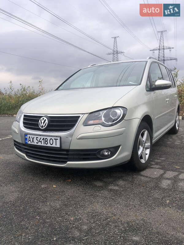 2010 volkswagen touran