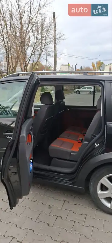 2010 volkswagen touran