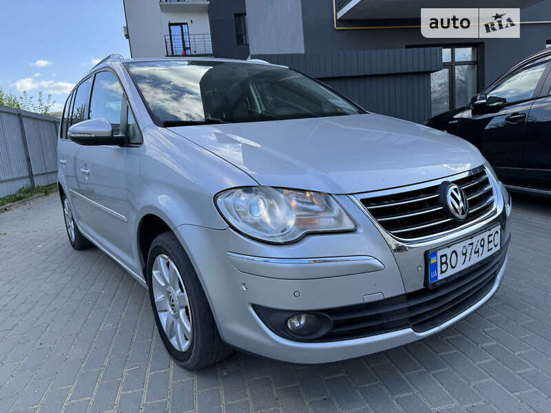 2010 volkswagen touran