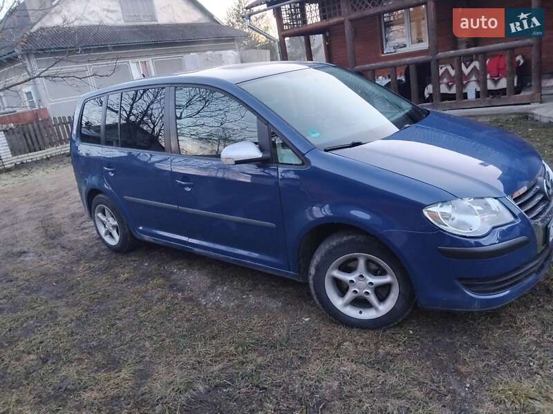 2010 volkswagen touran